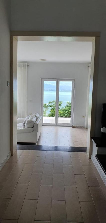 Shiroka Lake Home 외부 사진
