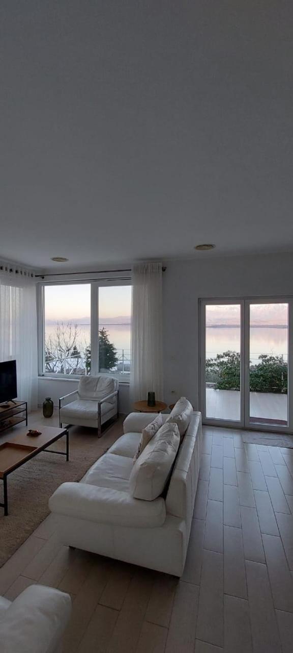 Shiroka Lake Home 외부 사진